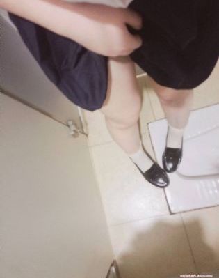 人成在线免费视频_BD国语完整在线观看